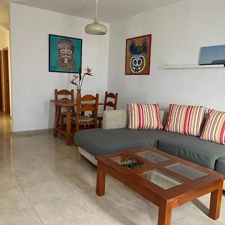 شقة Playa Chica With Terrace 100 M From The Sea *