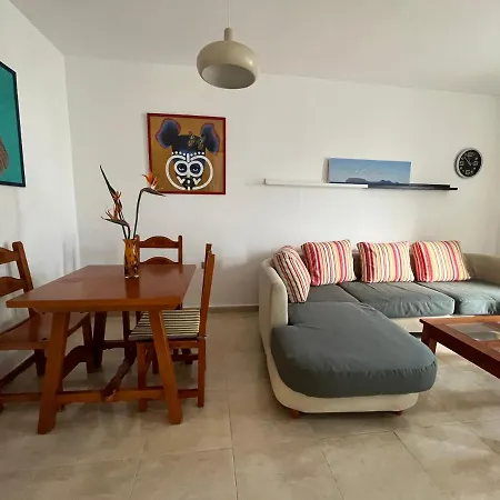 Playa Chica With Terrace 100 M From The Sea Appartement Puerto del Carmen (Lanzarote)