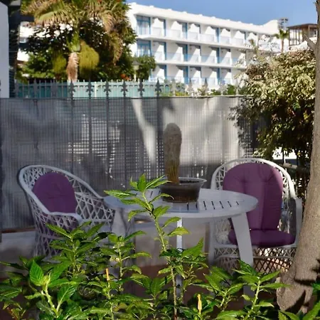 公寓 Playa Chica With Terrace 100 M From The Sea