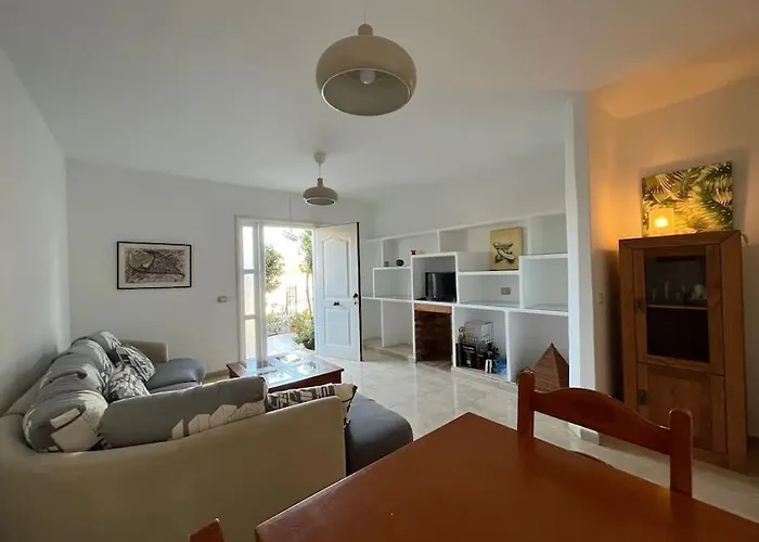 Playa Chica With Terrace 100 M From The Sea Apartamento