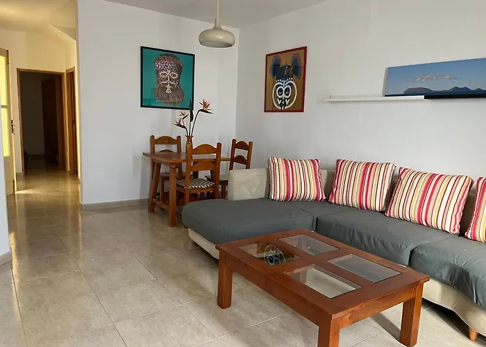 Appartement Playa Chica With Terrace 100 M From The Sea *