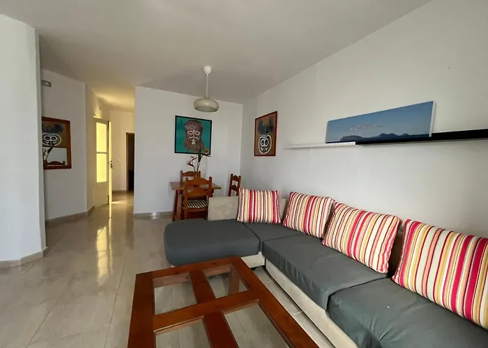 Playa Chica With Terrace 100 M From The Sea Apartamento *