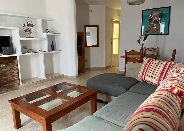 Playa Chica With Terrace 100 M From The Sea Appartement