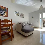 Playa Chica With Terrace 100 M From The Sea Διαμέρισμα *