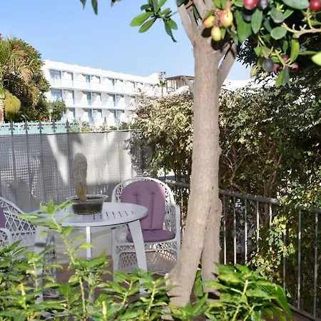 Playa Chica With Terrace 100 M From The Sea Puerto del Carmen (Lanzarote)